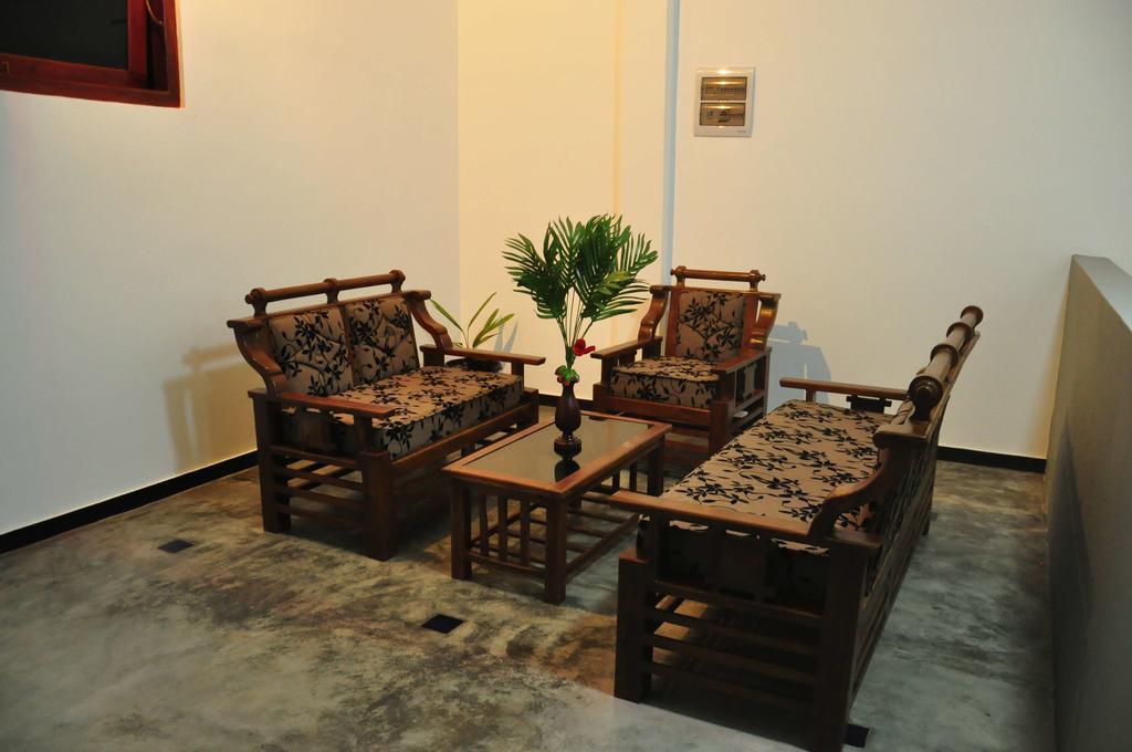 Asantha Guest House Unawatuna Bagian luar foto