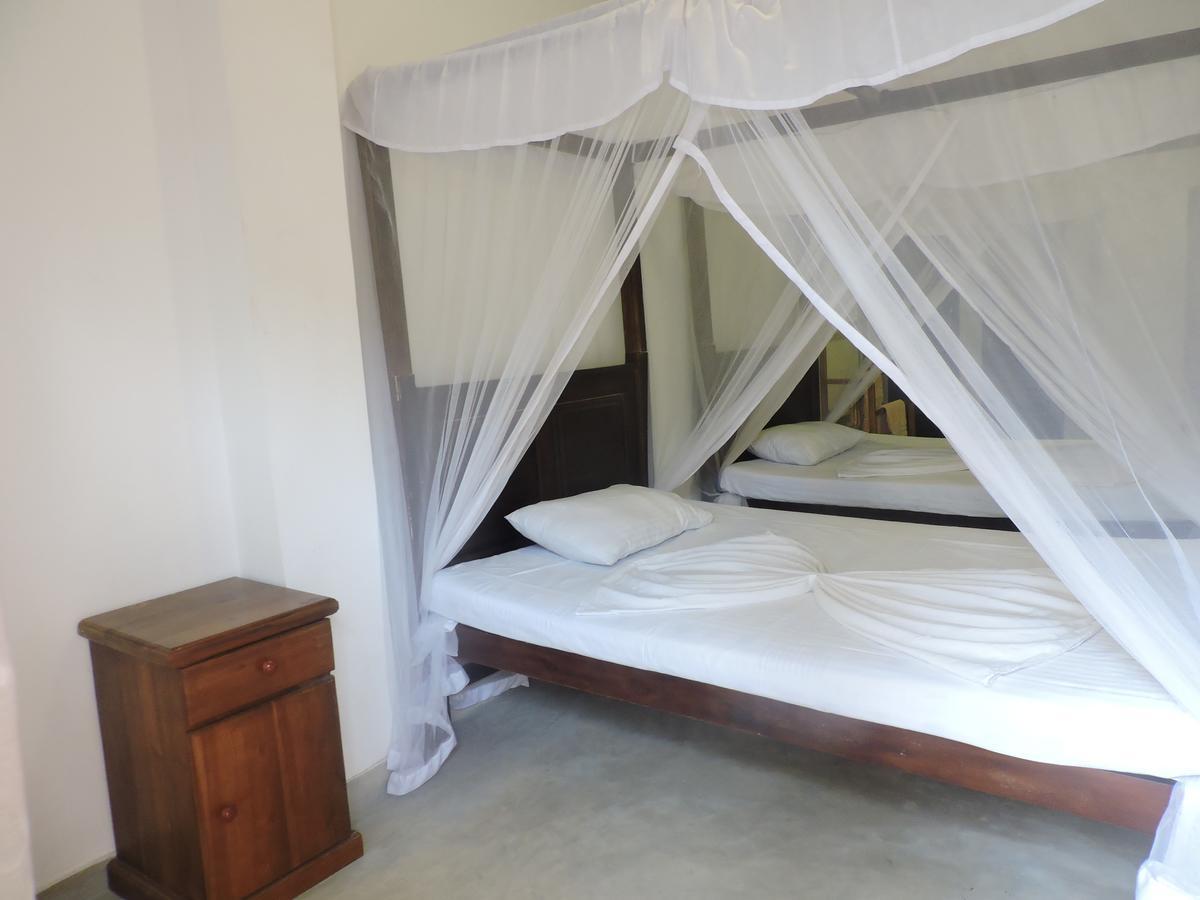 Asantha Guest House Unawatuna Bagian luar foto