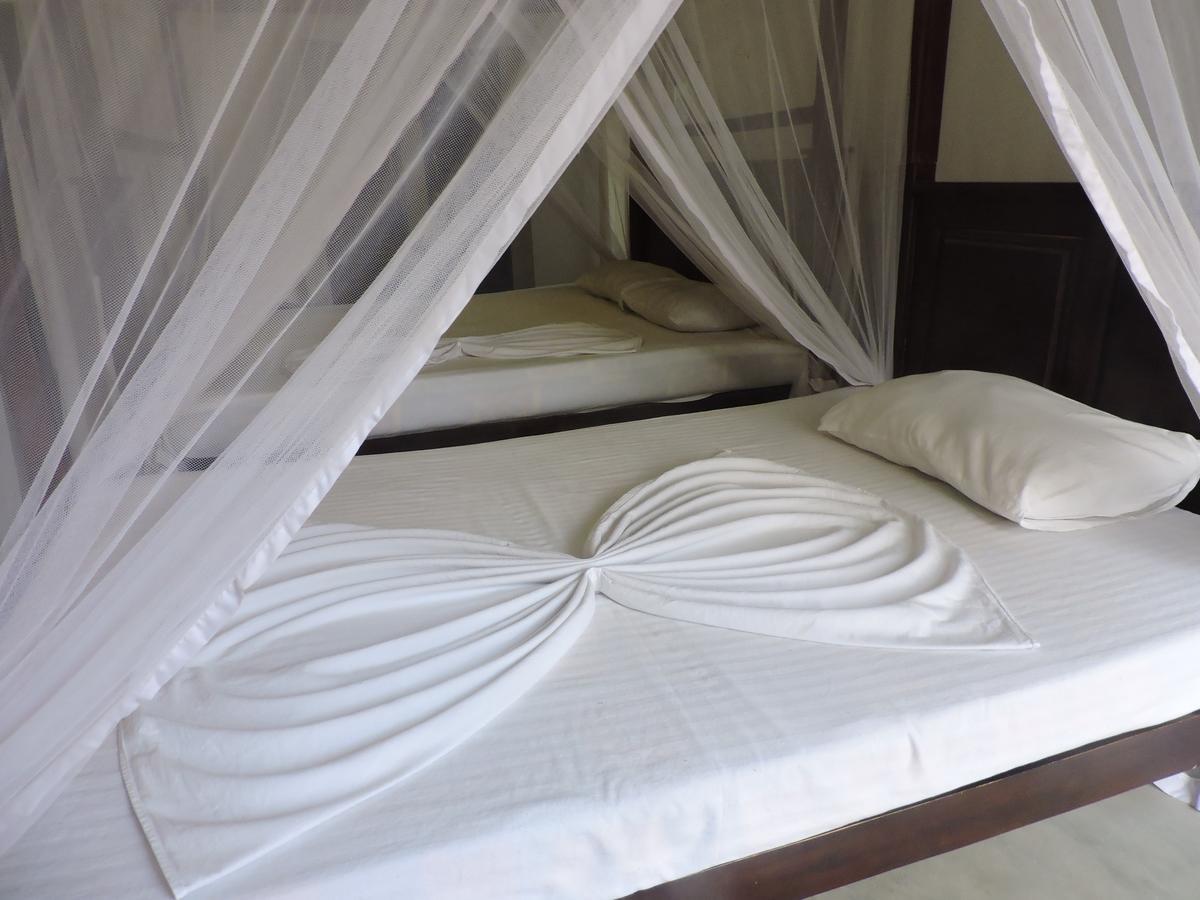 Asantha Guest House Unawatuna Bagian luar foto